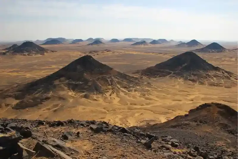 Colline vulcaniche del Deserto Nero | Tour Deserto Bianco Egitto e Cairo